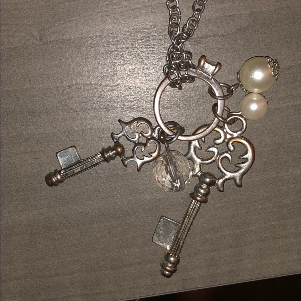 Key Necklace - Picture 2 of 3